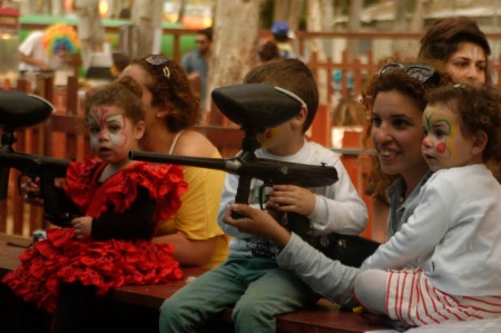 פורים בגיים לנד
