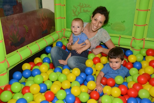 ענבל ותמר משחקיה לילדים בבית אלפא בצפון