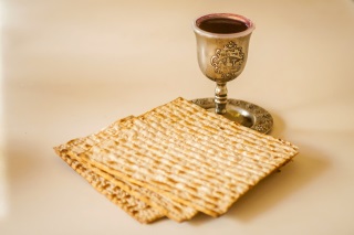 פסח אתר לגדול