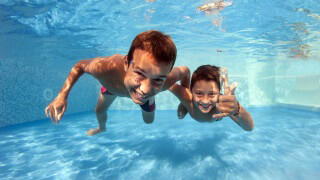 מרכז השחייה מיכל רובין לימודי שחייה לילדים 