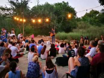 קבלת שבת בגני טבע, לגדול