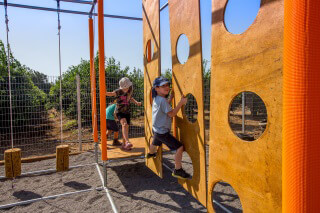 קיר טיפוס שביל התפוזים אתר לגדול