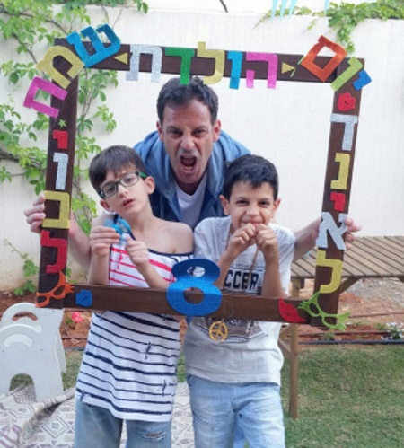 אילן וייס סטאנד אפ לילדים בימי הולדת