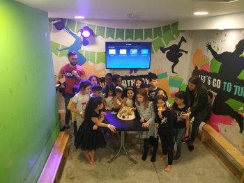 חוגגים יום הולדת ב2 ג'אמפ
