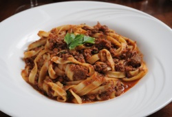 מתכון לספגטי בולונז מסעדת אלורה