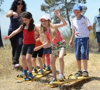 צ'יף העשבים מסעות אינדיאנים לטיפול והרפתקה בטבע לקבוצות-ה"מנסע"- אתר לגדול