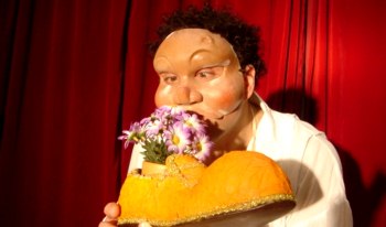 הנעל הכתומה-הצגת ילדים