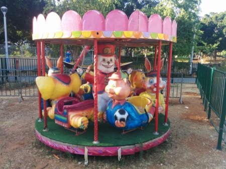 פעלטון לה פארק, קרוסלה