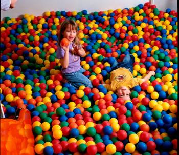 פורים 2018 בסניפי איקאה - אתר לגדול