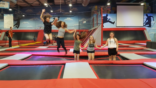 סקיי ג'אמפ רעננה - אתר לגדול