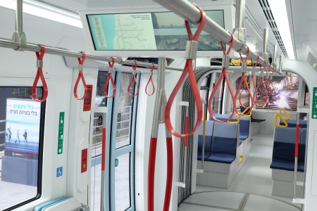 קרון הרכבת הקלה רחוב רוטשילד תל אביב מול ככר הבימה